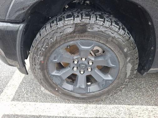 Diamond Black Crystal Pearlcoat 2025 RAM 1500 Big Horn