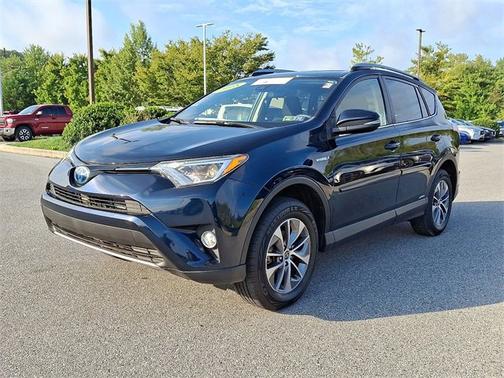 2018 Toyota RAV4 Hybrid XLE
