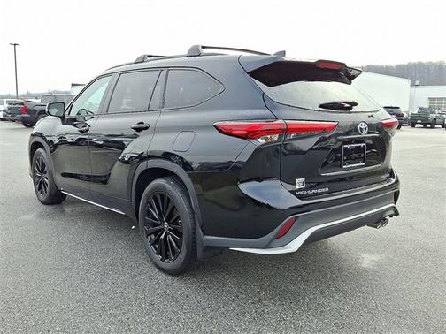 2023 Toyota Highlander XSE