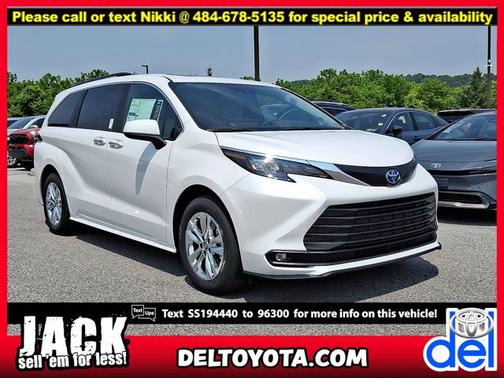 2025 Toyota Sienna XLE