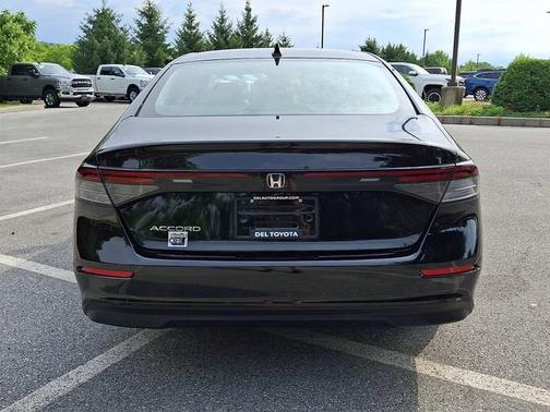 Crystal Black Pearl 2024 Honda Accord EX