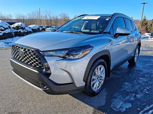 2023 Toyota Corolla Cross LE