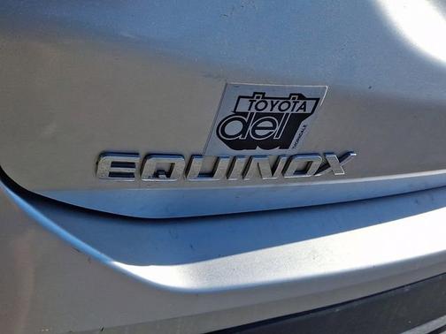 Silver Ice Metallic 2022 Chevrolet Equinox 1LT