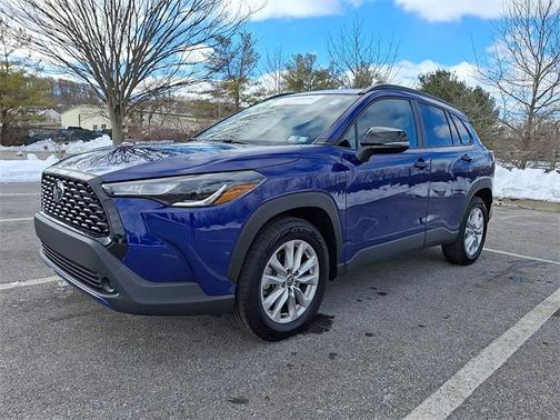 2025 Toyota Corolla Cross LE