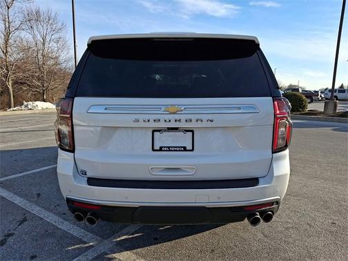 2023 Chevrolet Suburban High Country