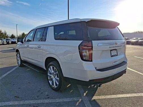 2023 Chevrolet Suburban High Country