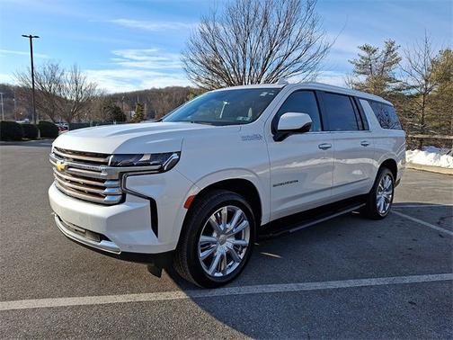 2023 Chevrolet Suburban High Country