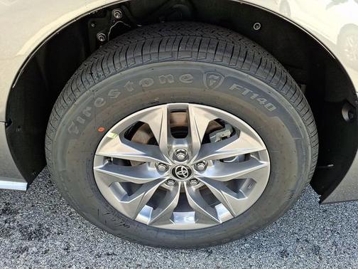 Heavy Metal   1L5 2026 Toyota Sienna XLE