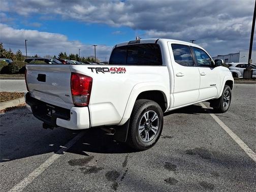 2017 Toyota Tacoma SR