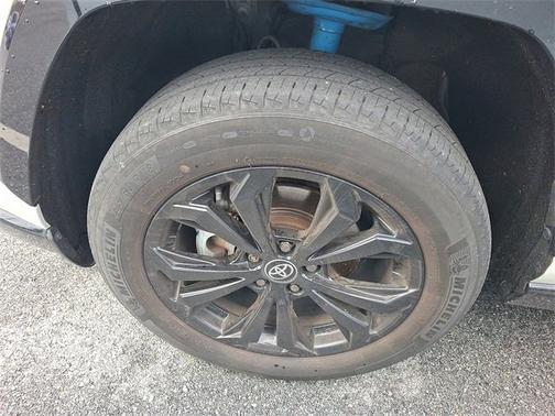 2022 Toyota RAV4 Hybrid SE