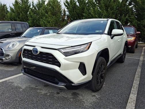 2022 Toyota RAV4 Hybrid SE