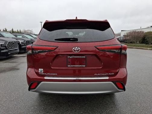 Ruby Flare Pearl 2021 Toyota Highlander Platinum