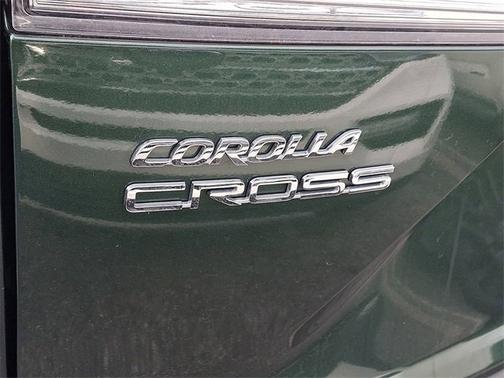 2025 Toyota Corolla Cross LE