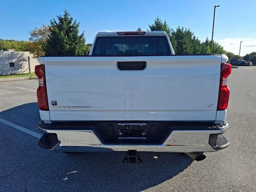 Summit White 2025 Chevrolet Silverado 2500 LT