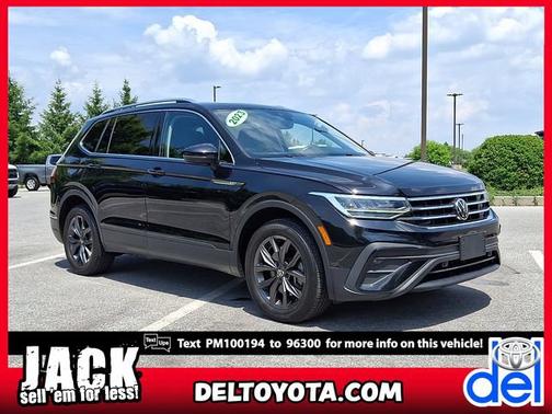 Deep Black Pearl 2T2t 2023 Volkswagen Tiguan SE