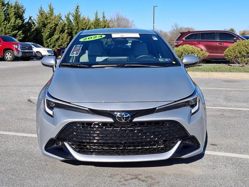 2024 Toyota Corolla Hatchback SE