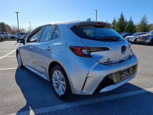 2024 Toyota Corolla Hatchback SE
