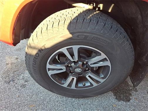 2019 Toyota Tacoma SR