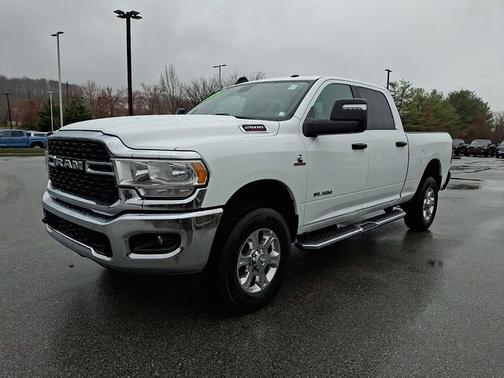 Bright White Clearcoat 2024 RAM 2500 Big Horn