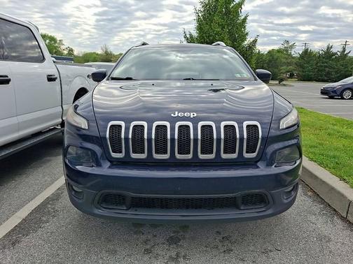 True Blue Pearlcoat 2016 Jeep Cherokee Latitude