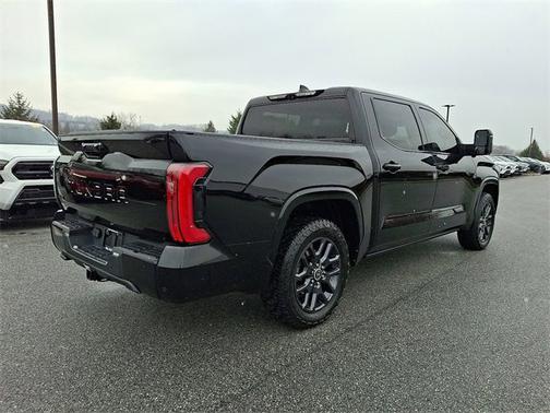 2022 Toyota Tundra Platinum