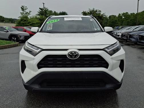 White   040 2022 Toyota RAV4 XLE