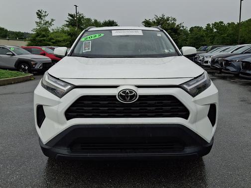 White 040 2022 Toyota RAV4 XLE