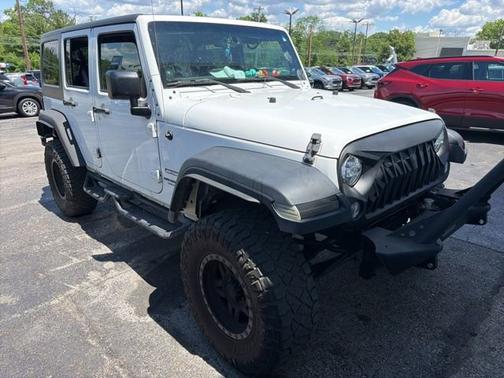 Bright White Clearcoat 2014 Jeep Wrangler Unlimited Sport