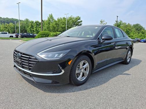 2022 Hyundai SONATA SE
