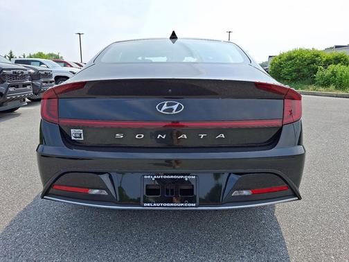 2022 Hyundai SONATA SE