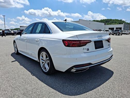 2023 Audi A4 S line Premium Plus