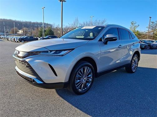 2024 Toyota Venza XLE