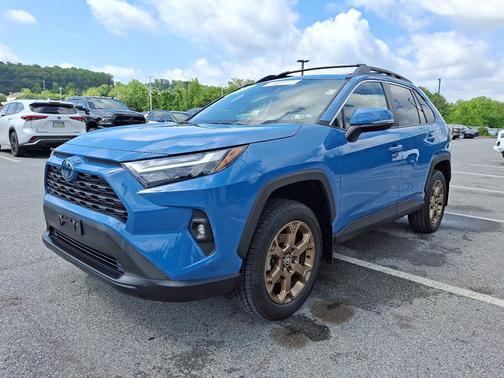 2023 Toyota RAV4 Hybrid Woodland