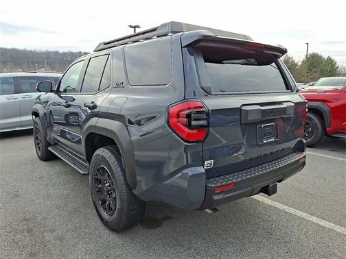 2025 Toyota 4Runner TRD Off Road
