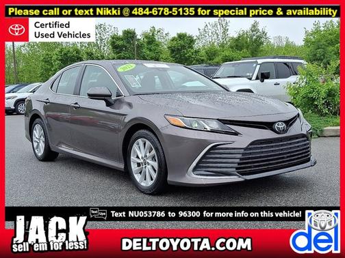 2022 Toyota Camry LE