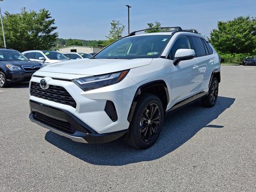 2025 Toyota RAV4 Hybrid SE