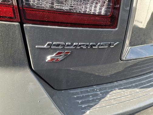 Destroyer Gray Clearcoat 2019 Dodge Journey Crossroad