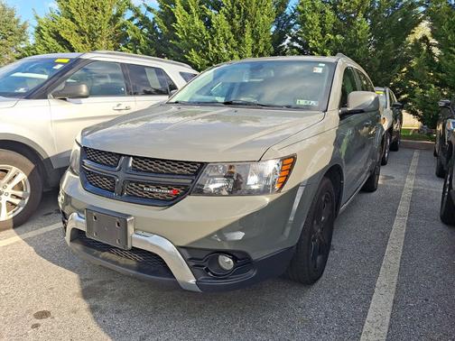 Destroyer Gray Clearcoat 2019 Dodge Journey Crossroad