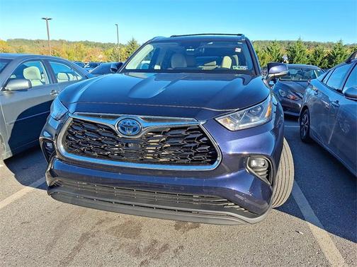2021 Toyota Highlander Hybrid Limited
