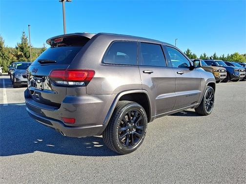 2021 Jeep Grand Cherokee Laredo X