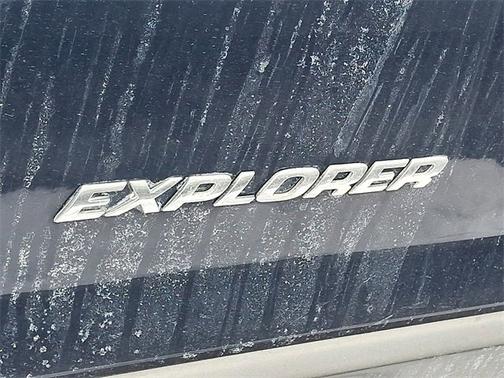 2004 Ford Explorer XLT