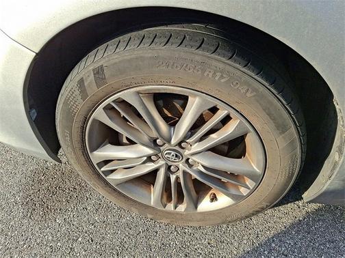 2016 Toyota Camry XSE