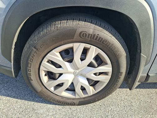 Celestite 2024 Toyota Corolla Cross L