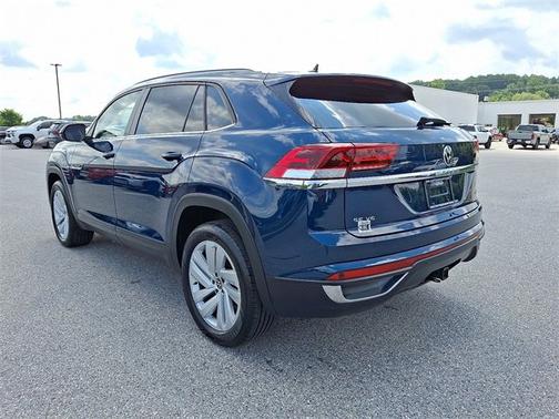 2022 Volkswagen Atlas Cross Sport 3.6L V6 SE w/Technology