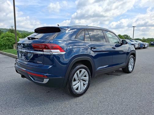 2022 Volkswagen Atlas Cross Sport 3.6L V6 SE w/Technology