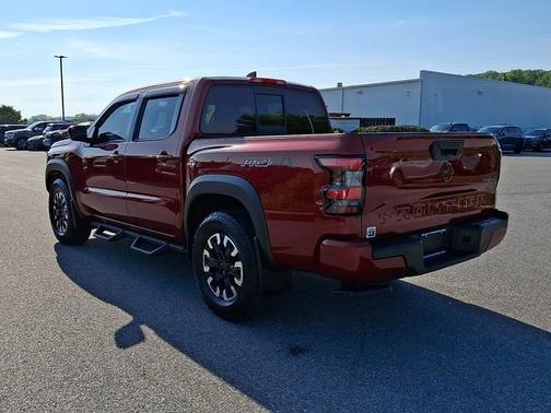 Cardinal Red Tricoat 2022 Nissan Frontier PRO-4X