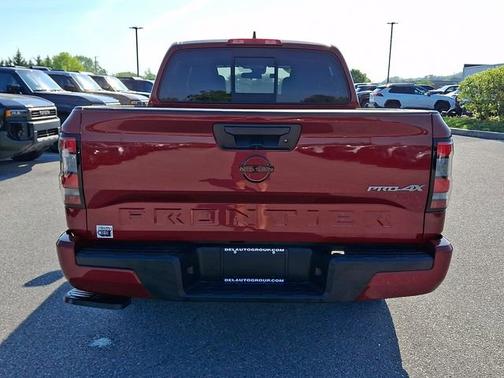 Cardinal Red Tricoat 2022 Nissan Frontier PRO-4X