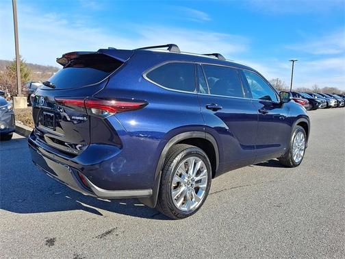 2024 Toyota Highlander Hybrid Limited