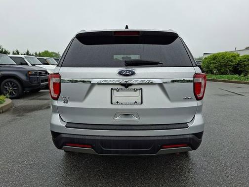 Ingot Silver Metallic Ux 2019 Ford Explorer XLT