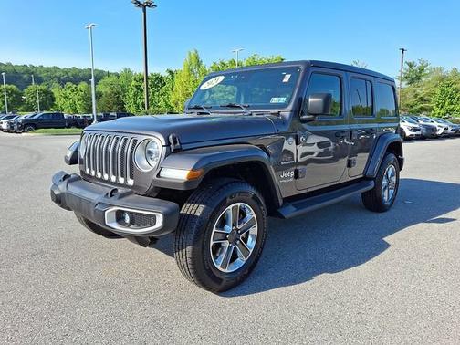 Granite Crystal Metallic Clearcoat 2021 Jeep Wrangler Unlimited Sahara